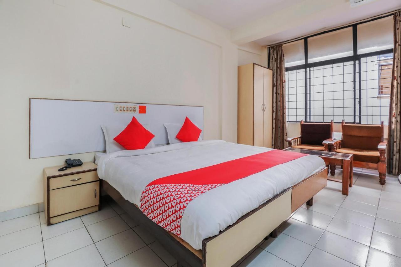 Oyo Hotel Hindustan Deluxe Mangaluru Exterior foto