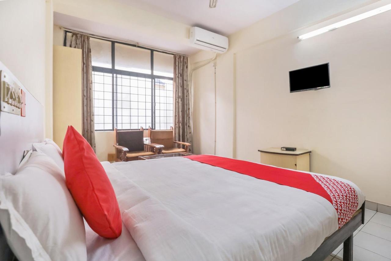 Oyo Hotel Hindustan Deluxe Mangaluru Exterior foto